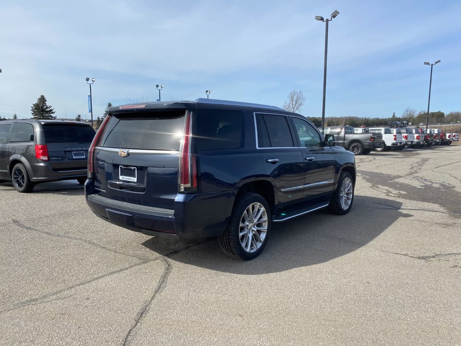 2018 Cadillac Escalade Premium Luxury-4