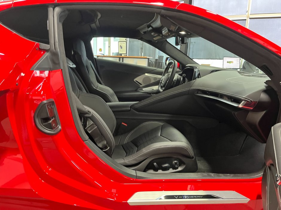 2023 Chevrolet Corvette Stingray 3LT Coupe-23
