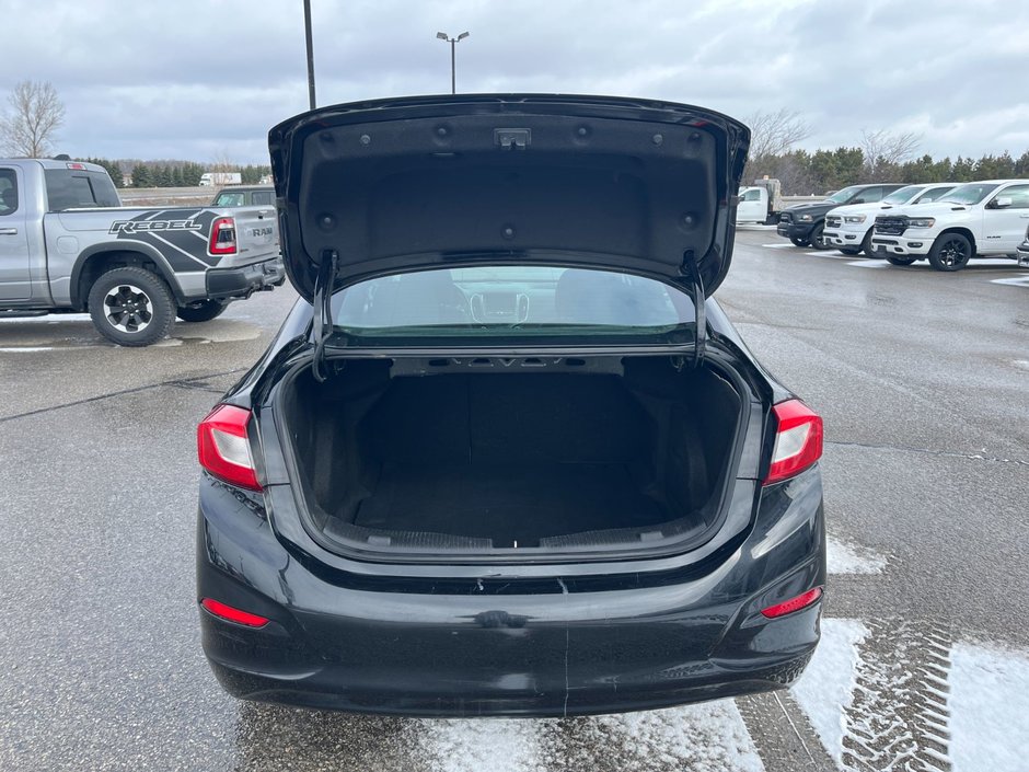 2019 Chevrolet Cruze LT FWD-13