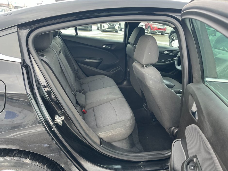 2019 Chevrolet Cruze LT FWD-16