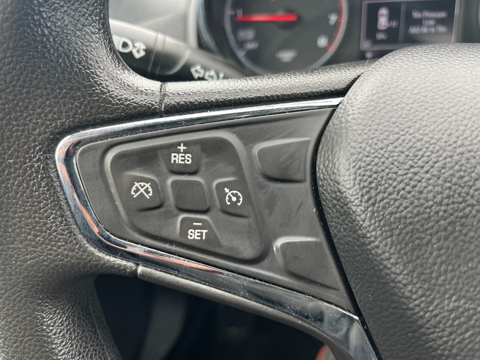2019 Chevrolet Cruze LT FWD-22