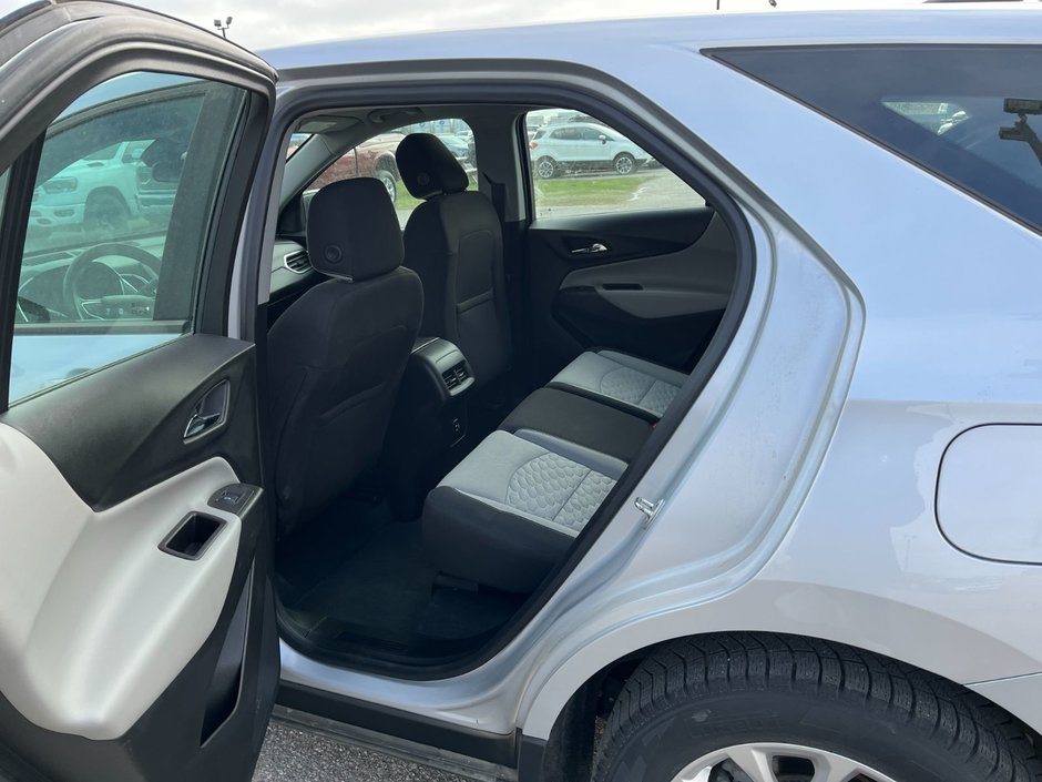 2021 Chevrolet Equinox FWD 4dr LS w/1LS-12