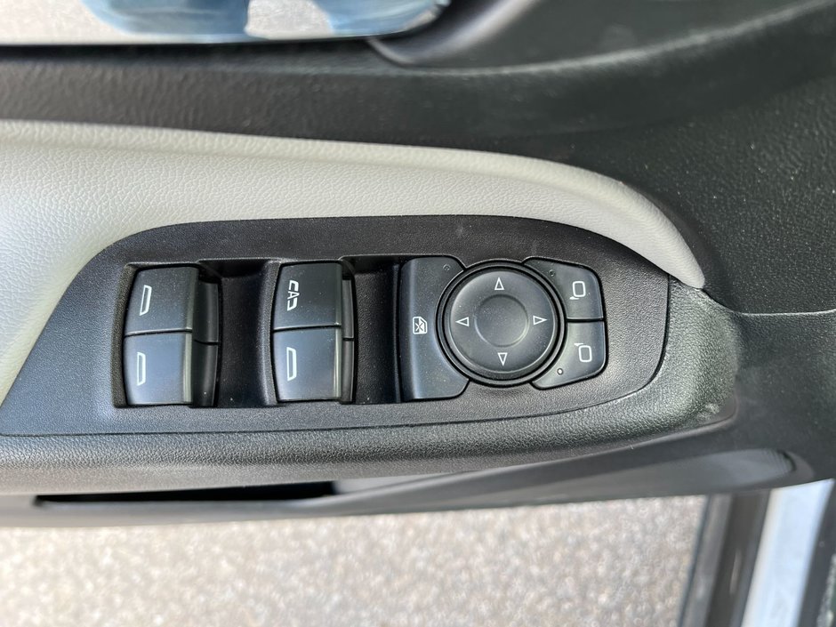 2021 Chevrolet Equinox FWD 4dr LS w/1LS-9