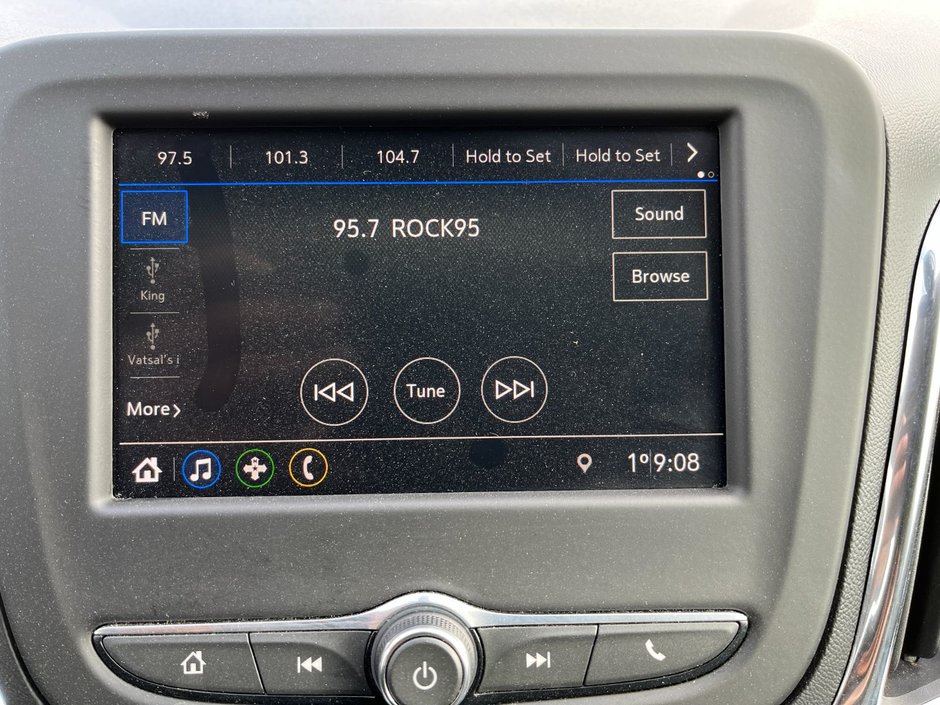 2021 Chevrolet Equinox FWD 4dr LS w/1LS-28
