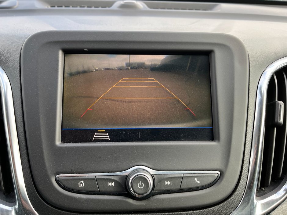2021 Chevrolet Equinox FWD 4dr LS w/1LS-27