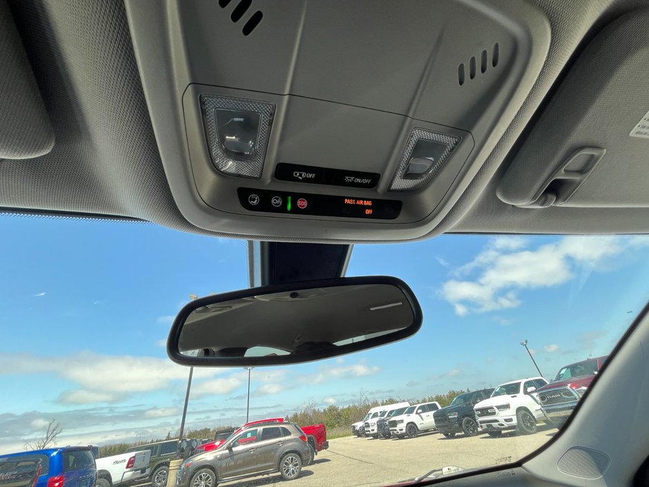 2018 Chevrolet Malibu 4dr Sdn LT w/1LT-30