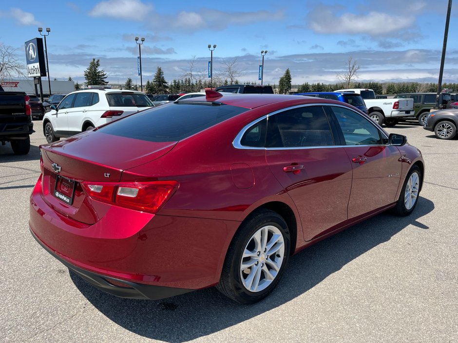 2018 Chevrolet Malibu 4dr Sdn LT w/1LT-4