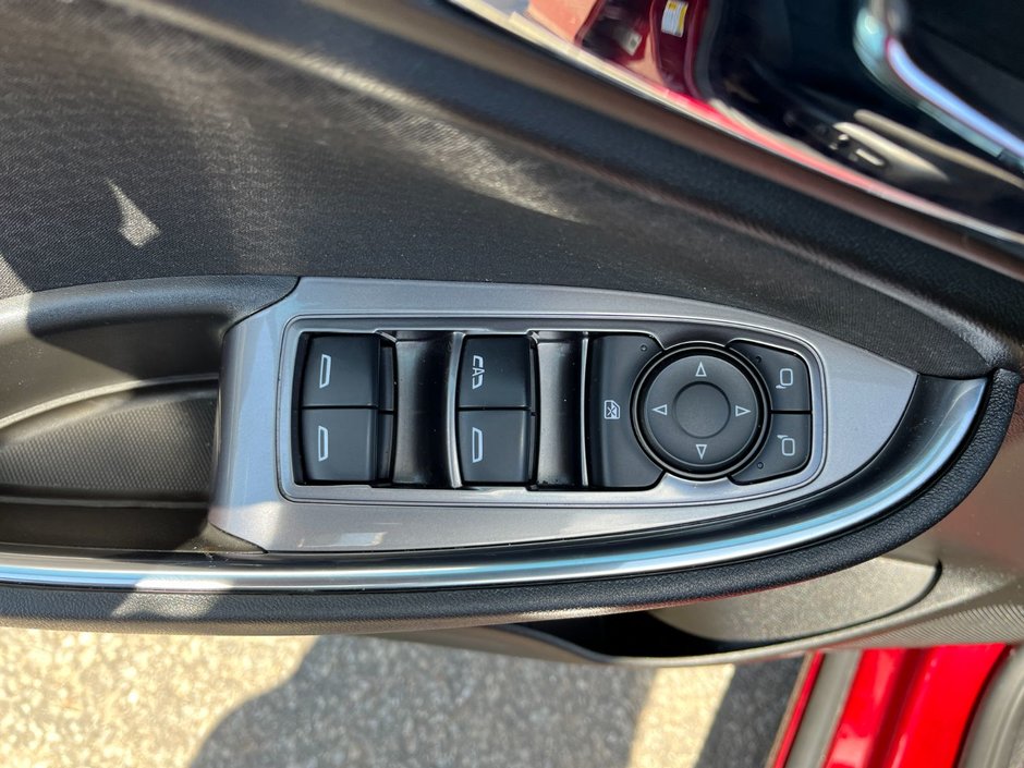2018 Chevrolet Malibu 4dr Sdn LT w/1LT-9