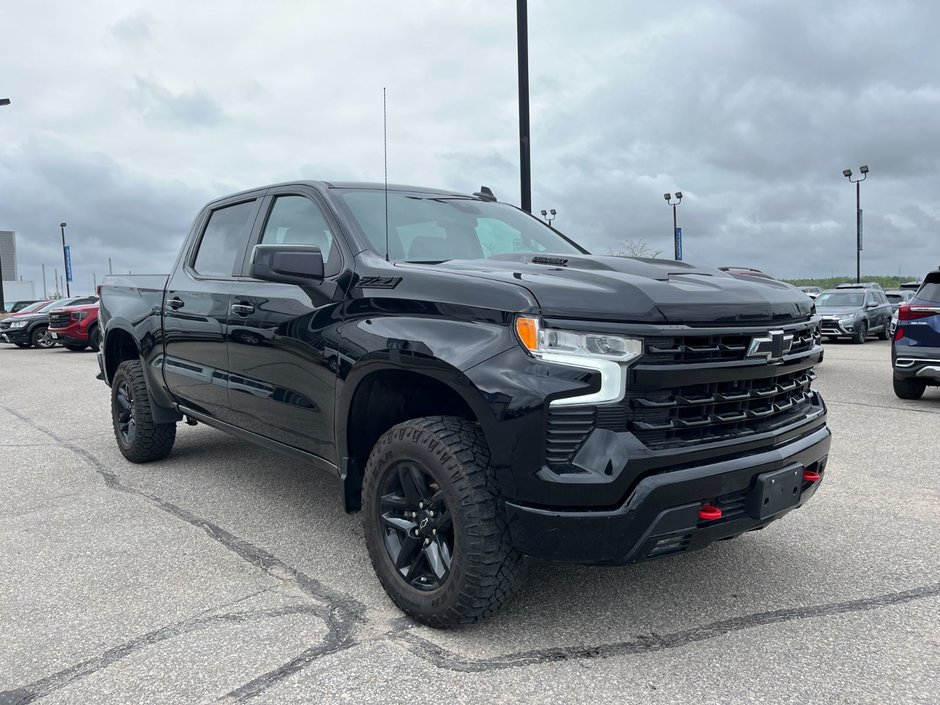2023 Chevrolet Silverado 1500 4WD Crew Cab 147 WB LT Trail Boss-2