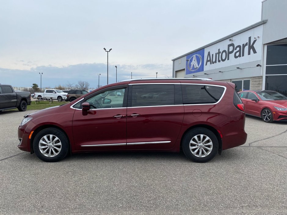 2017 Chrysler Pacifica Touring-L Plus-7