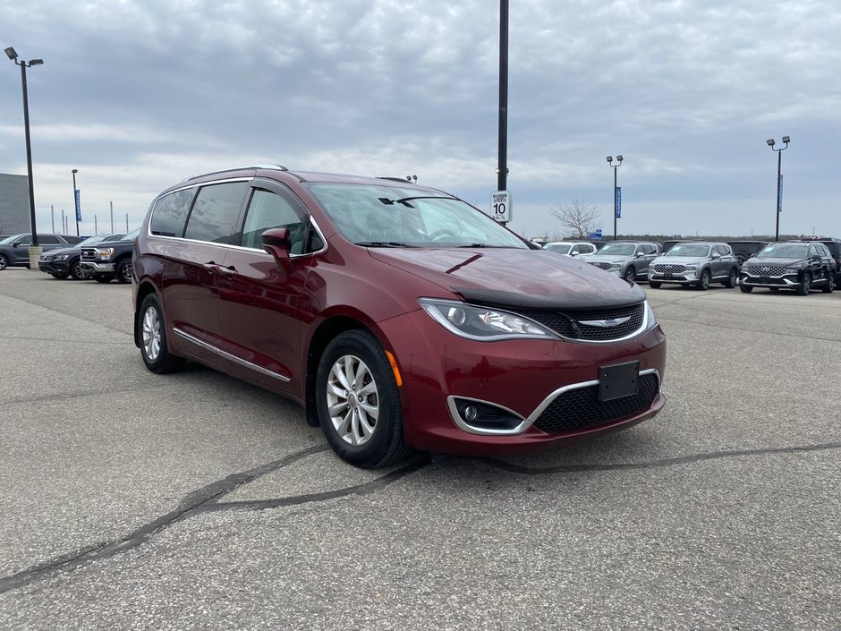 2017 Chrysler Pacifica Touring-L Plus-2