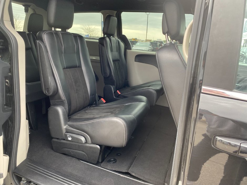 2019 Dodge Grand Caravan SXT Premium Plus-21