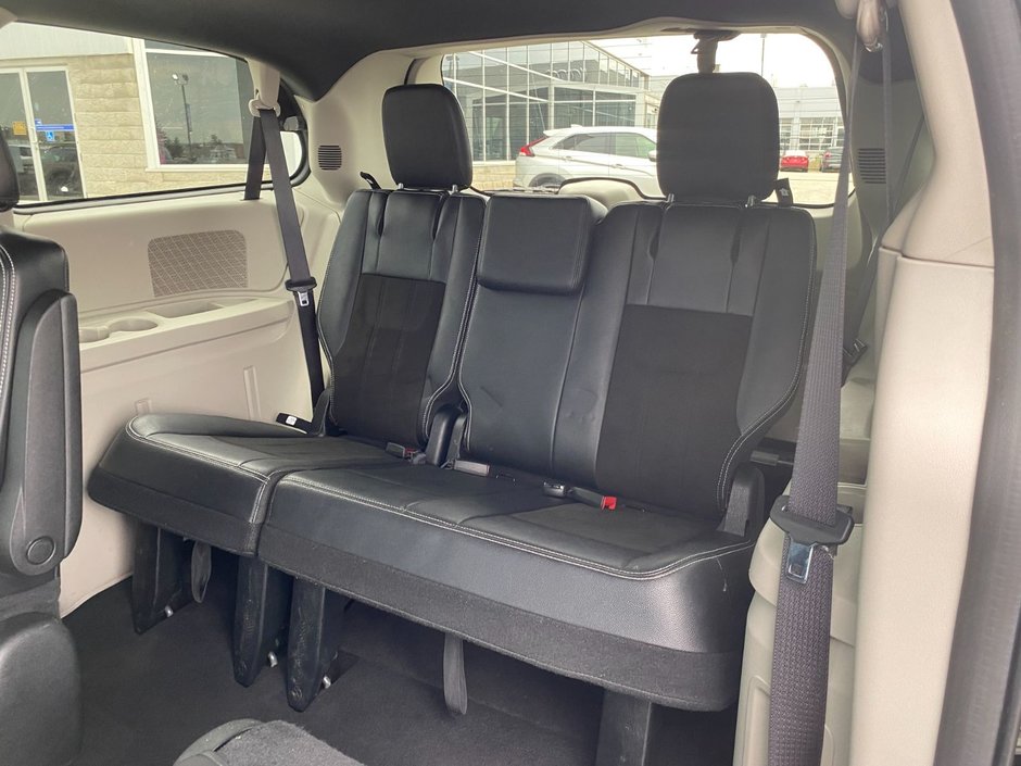 2019 Dodge Grand Caravan SXT Premium Plus-22