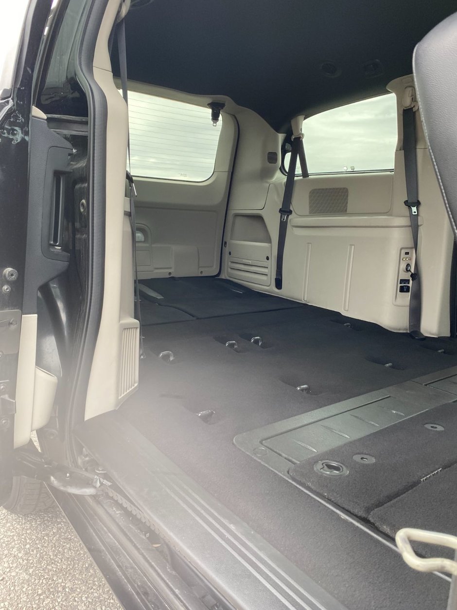 2019 Dodge Grand Caravan SXT Premium Plus-20