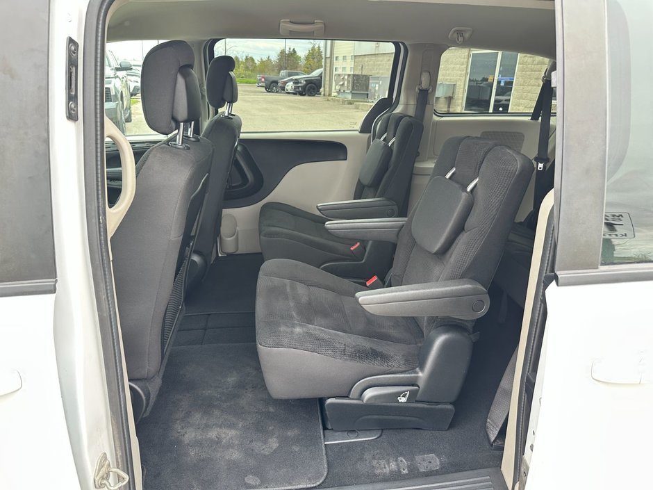 2019 Dodge Grand Caravan SXT 2WD-11