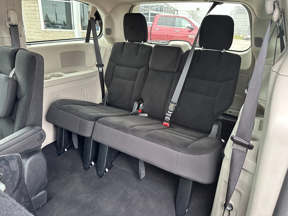 2019 Dodge Grand Caravan SXT 2WD-12
