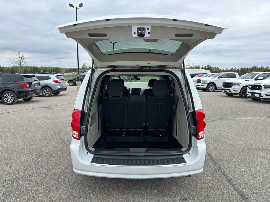2019 Dodge Grand Caravan SXT 2WD-15
