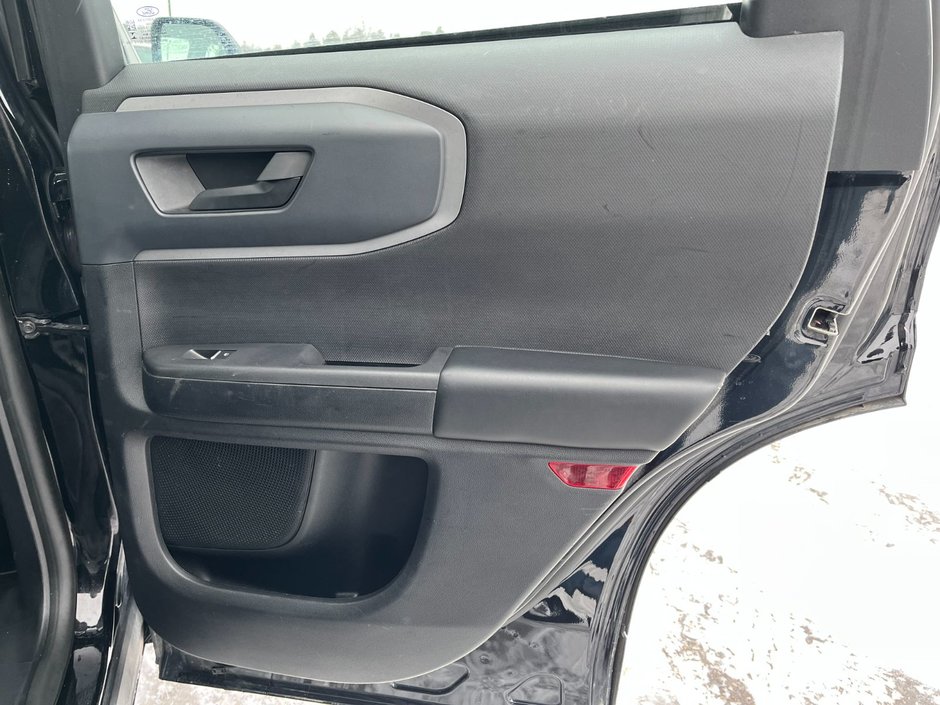 2022 Ford BRONCO SPORT Outer Banks 4X4-15