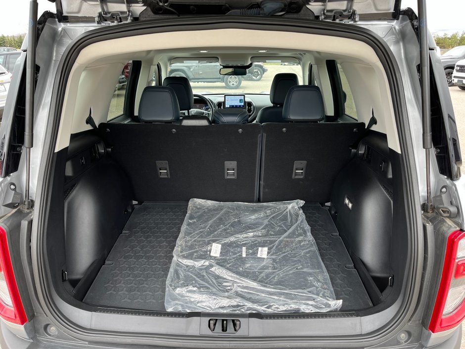2023 Ford BRONCO SPORT Outer Banks 4x4-14