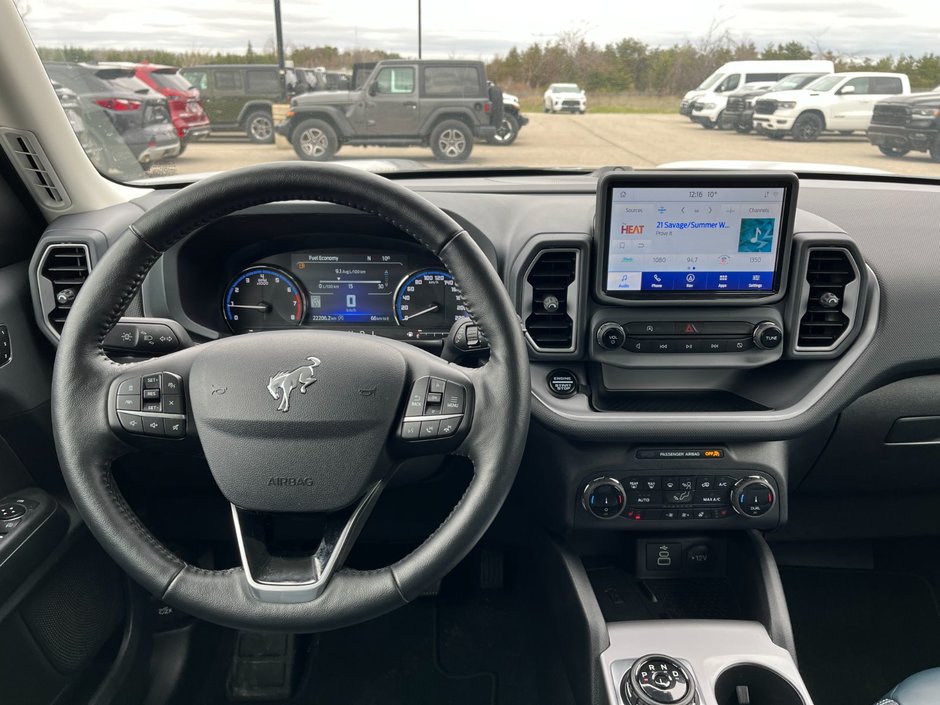 2023 Ford BRONCO SPORT Outer Banks 4x4-21