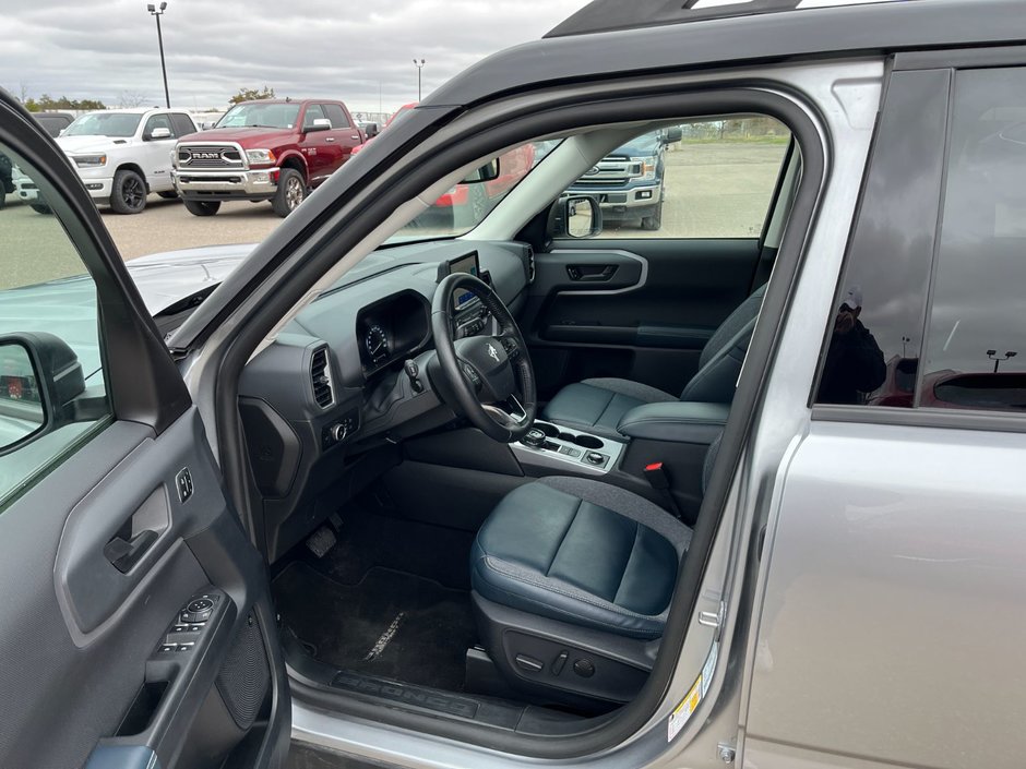 2023 Ford BRONCO SPORT Outer Banks 4x4-10