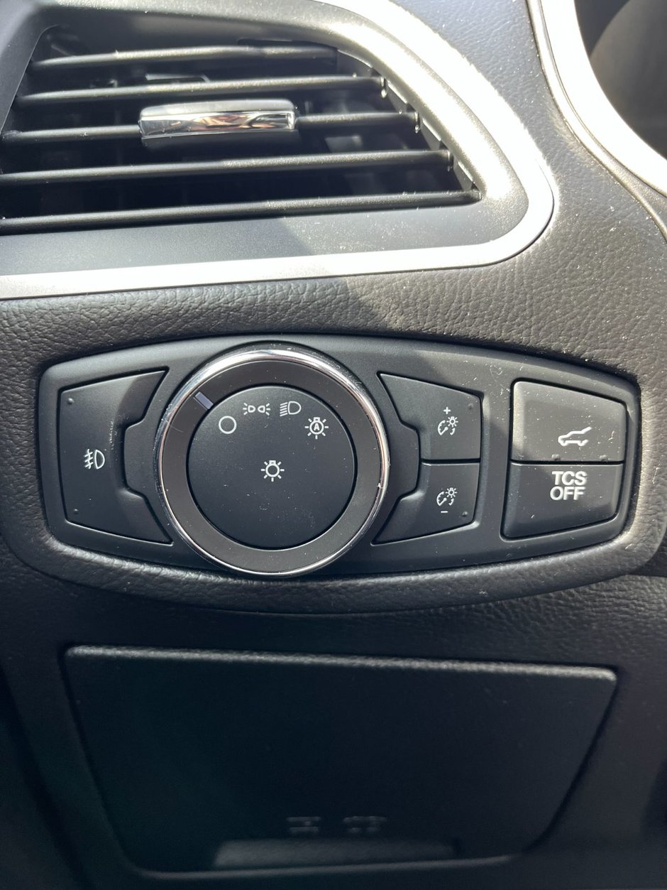 2021 Ford Edge ST Line AWD-22