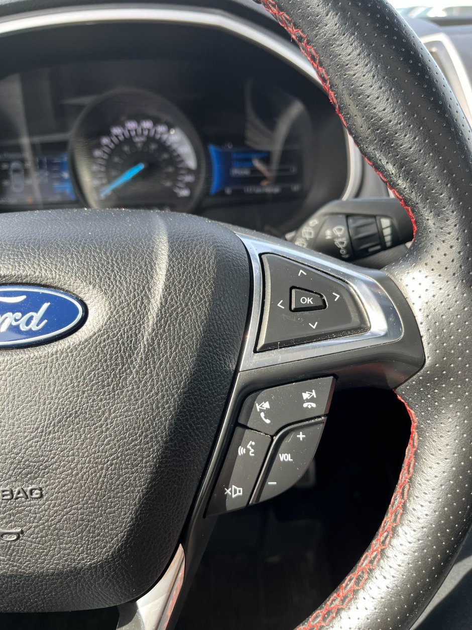 2021 Ford Edge ST Line AWD-25