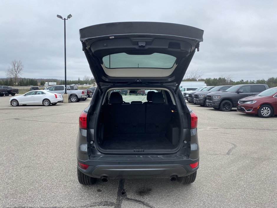 2019 Ford Escape SEL-13