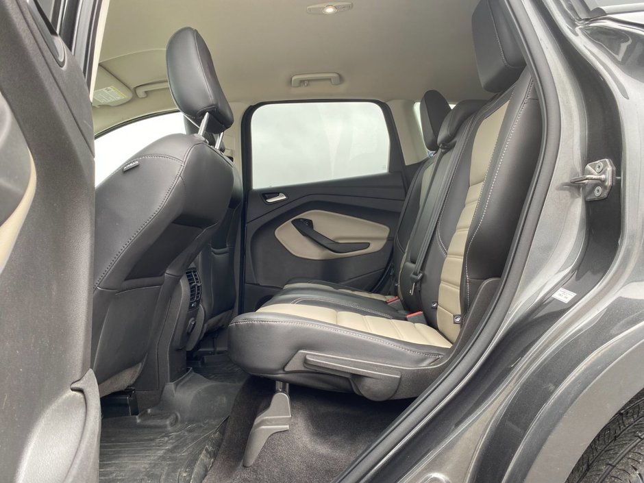 2019 Ford Escape SEL-12