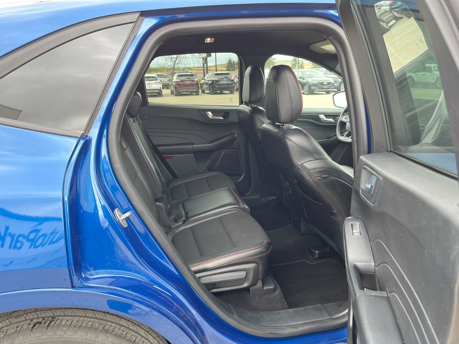2023 Ford Escape ST-Line-16