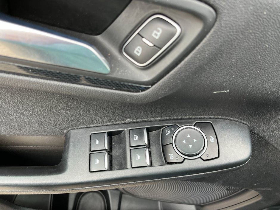 2023 Ford Escape ST-Line-9