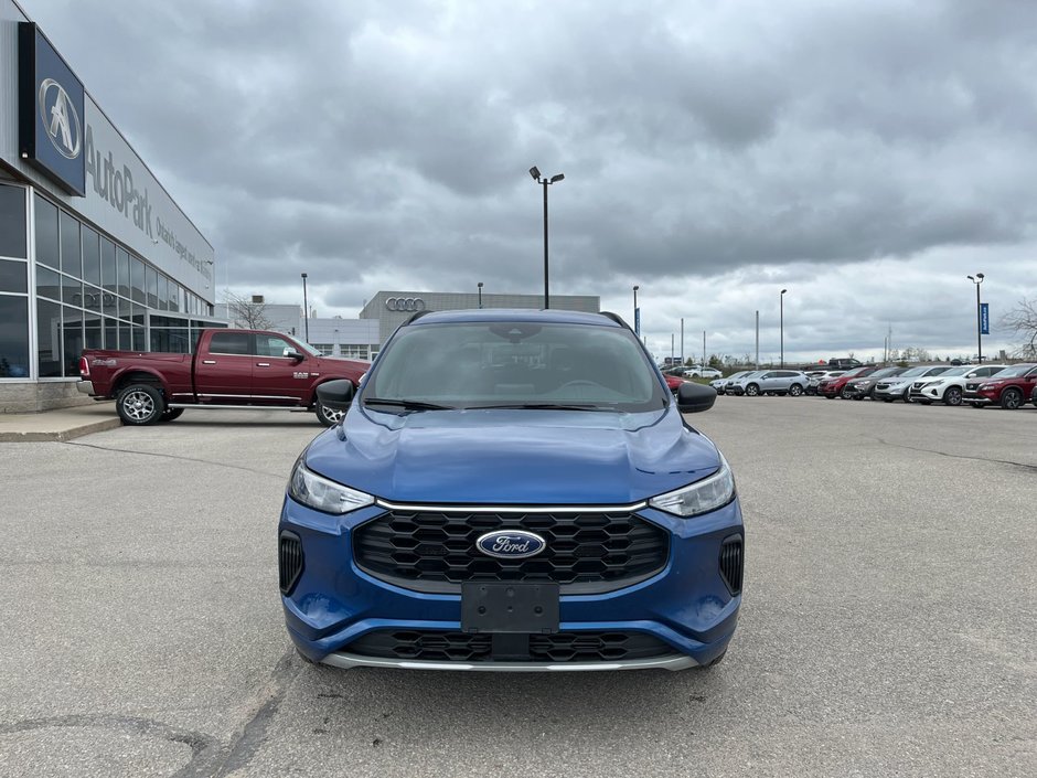 2023 Ford Escape ST-Line-1
