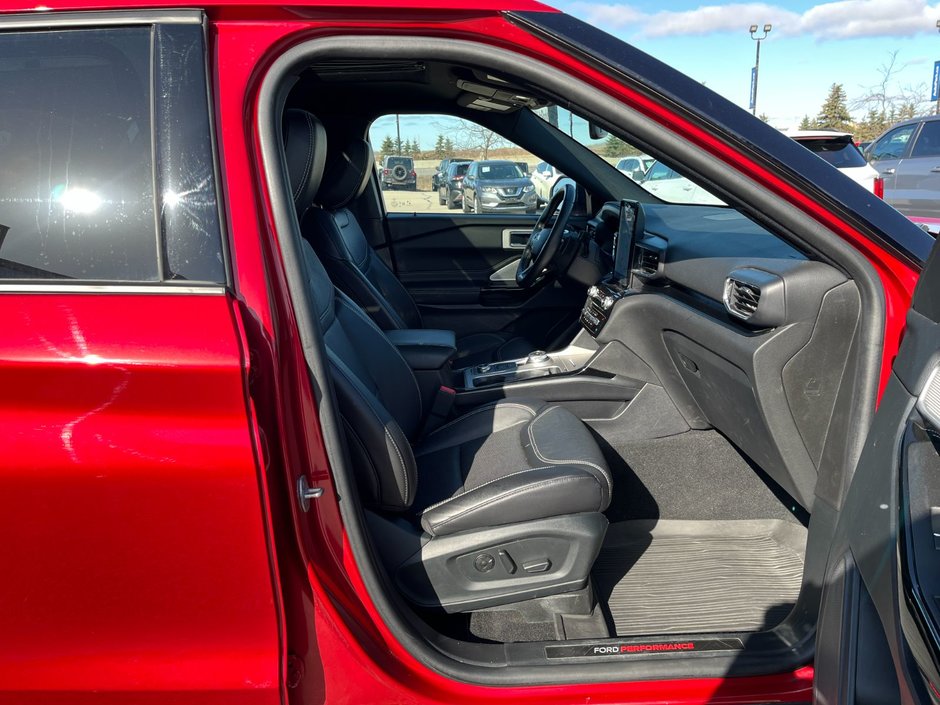 2021 Ford Explorer ST AWD-24