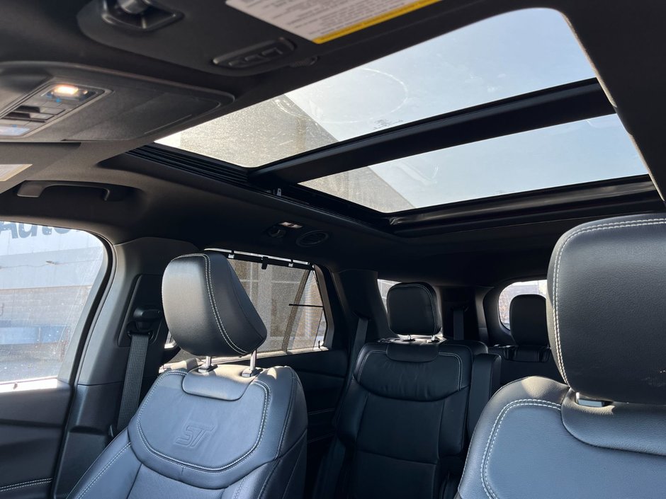 2021 Ford Explorer ST AWD-25