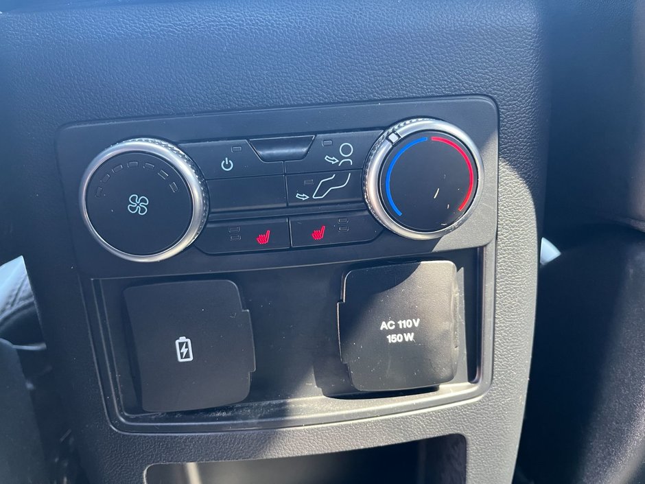 2021 Ford Explorer Platinum-13