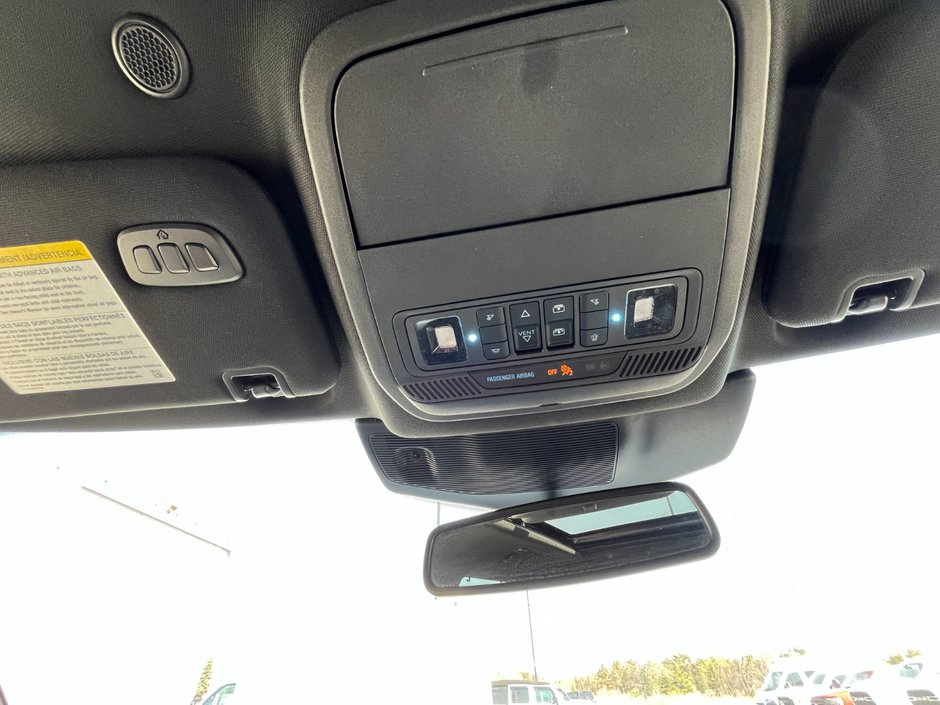 2021 Ford Explorer Platinum-41