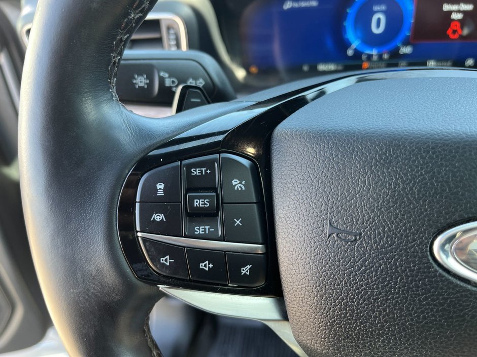 2021 Ford Explorer Platinum-26