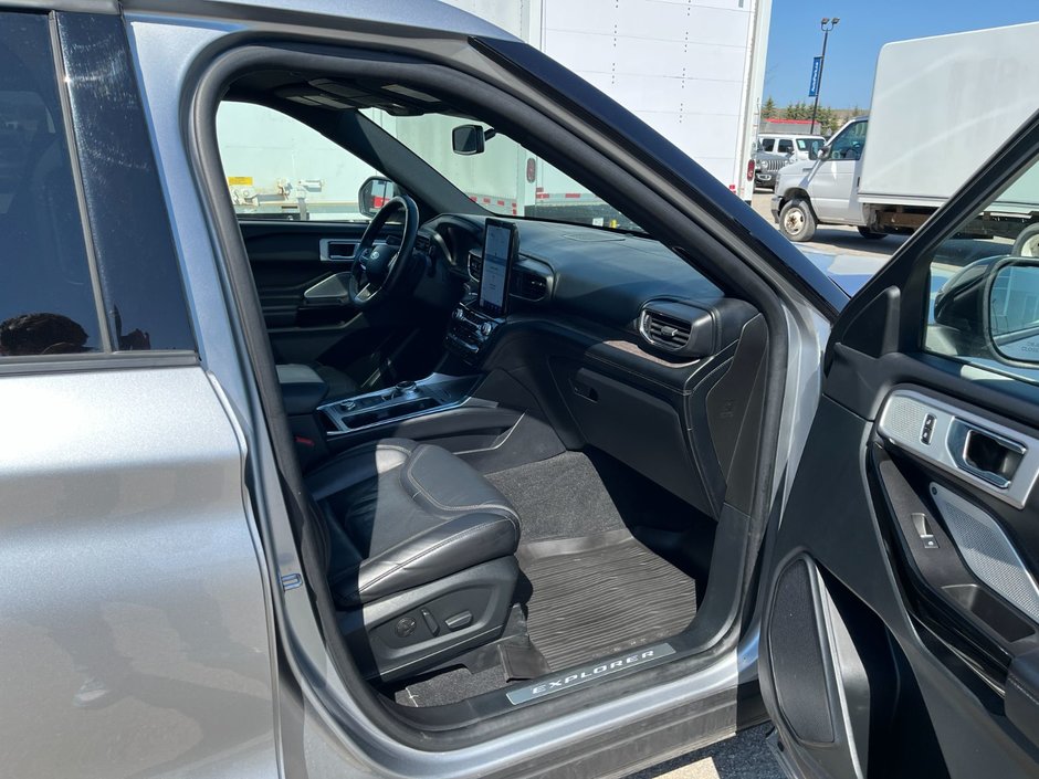 2021 Ford Explorer Platinum-21