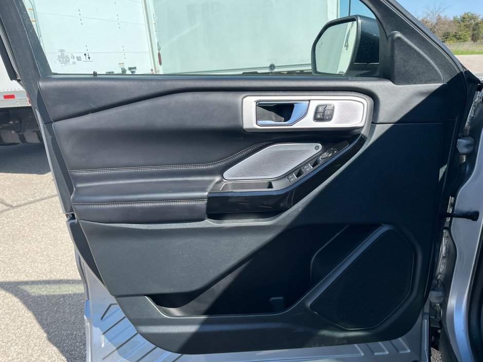 2021 Ford Explorer Platinum-8