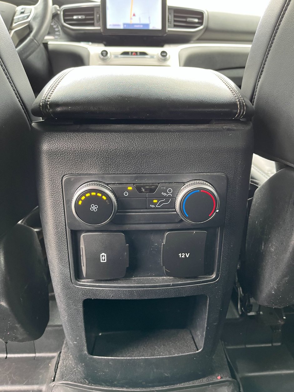 2021 Ford Explorer XLT 4WD-12