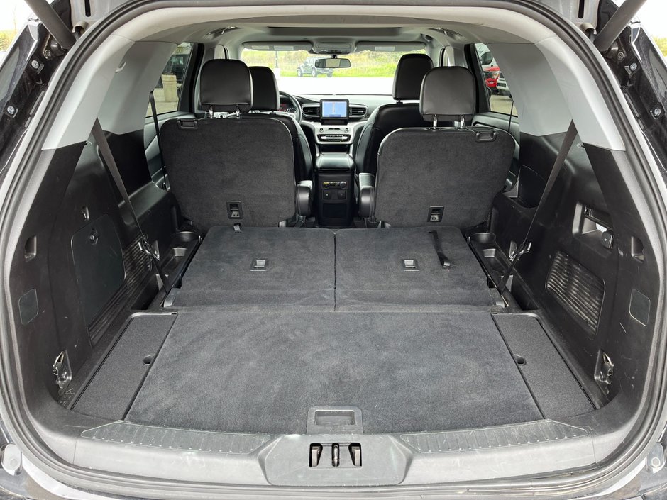 2021 Ford Explorer XLT 4WD-16