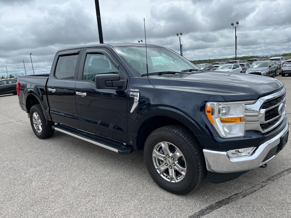 2023 Ford F-150 XLT 4WD Super Crew 5'5 Box-2