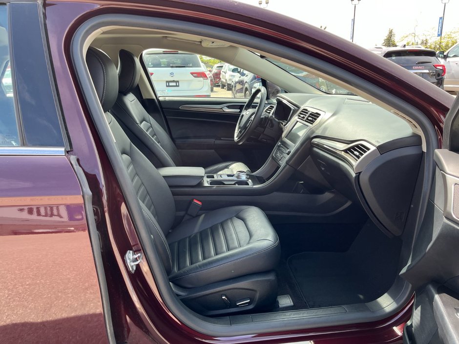 2017 Ford Fusion 4dr Sdn SE AWD-19
