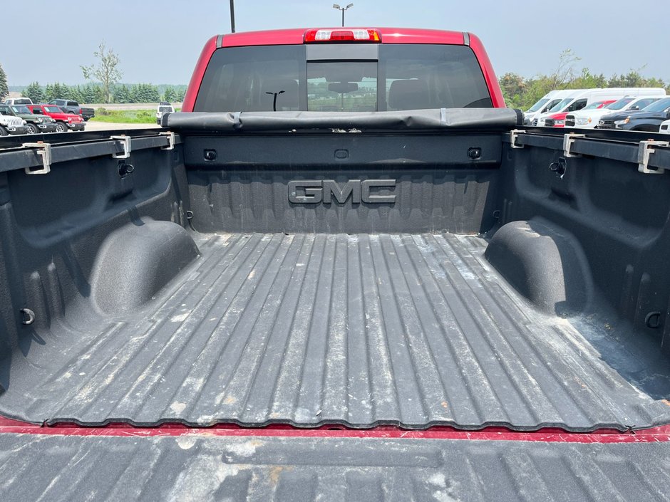 2018 GMC Sierra 1500 4WD Crew Cab SLT-15