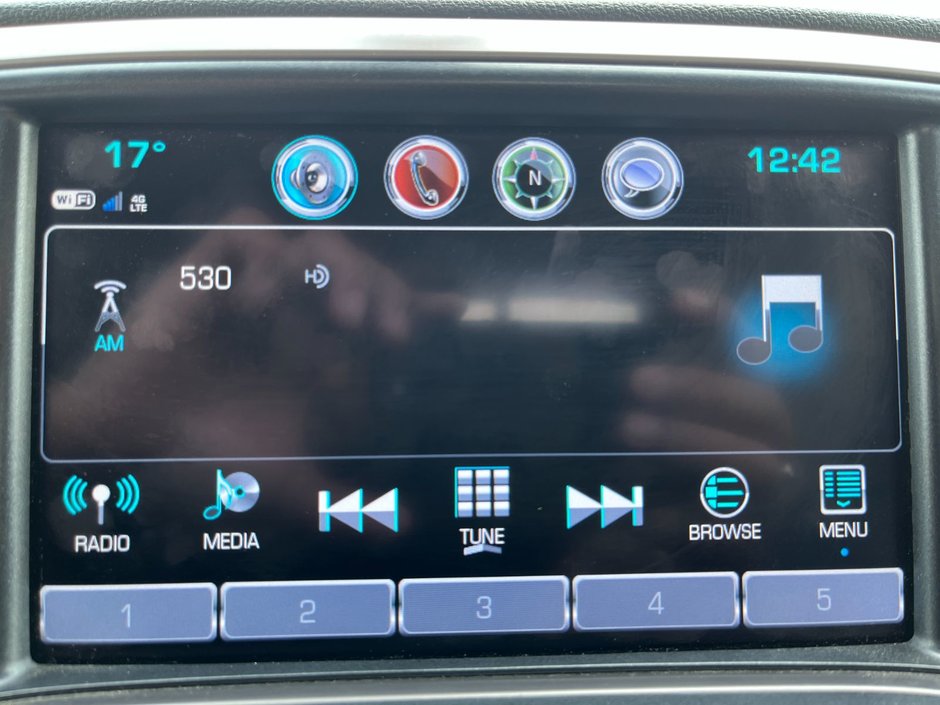 2018 GMC Sierra 1500 4WD Crew Cab SLT-28