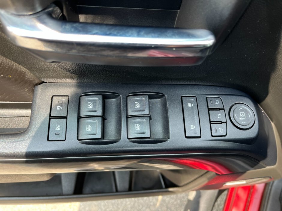 2018 GMC Sierra 1500 4WD Crew Cab SLT-9