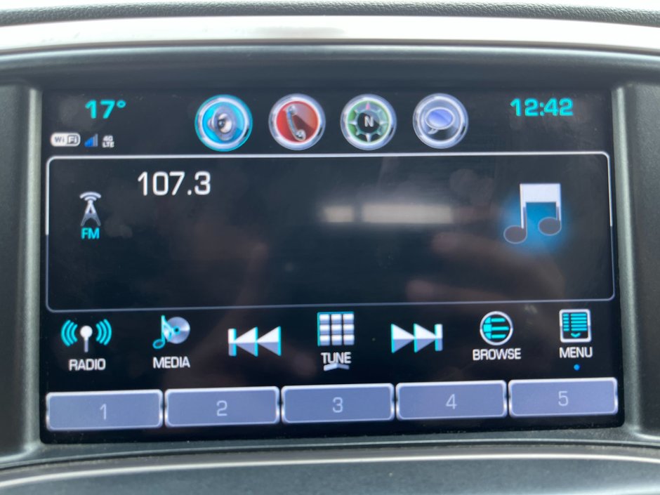 2018 GMC Sierra 1500 4WD Crew Cab SLT-29