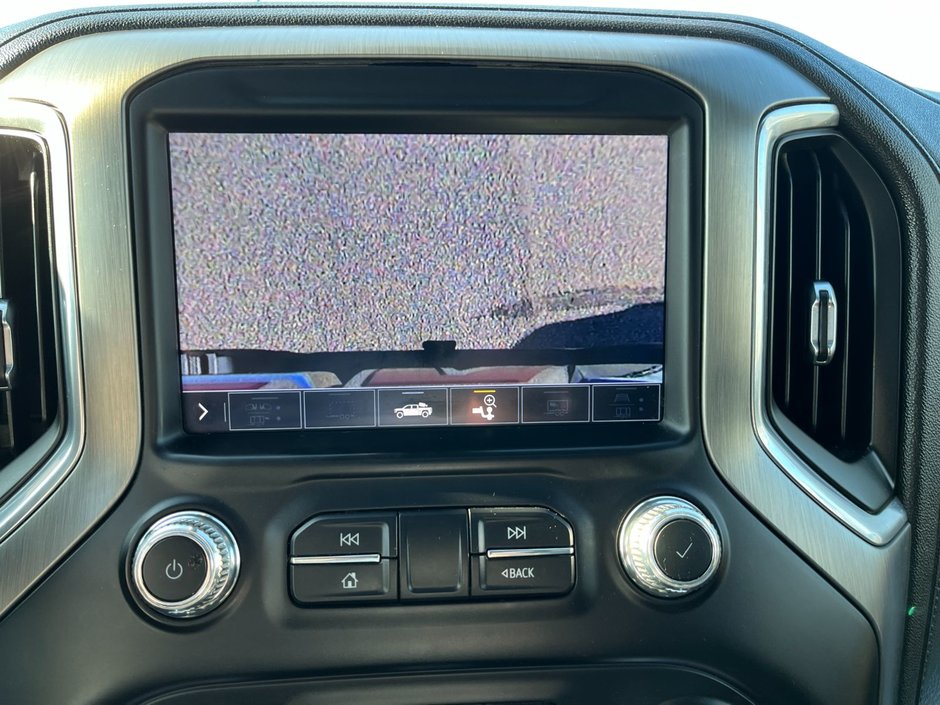 2022 GMC Sierra 3500HD Denali 4WD Crew Cab 8' Box Dually-36