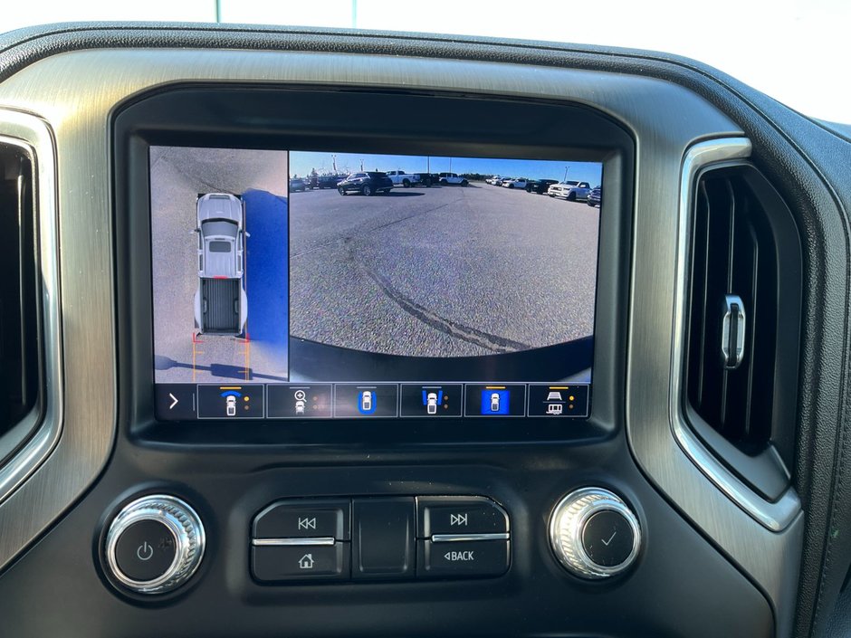 2022 GMC Sierra 3500HD Denali 4WD Crew Cab 8' Box Dually-29