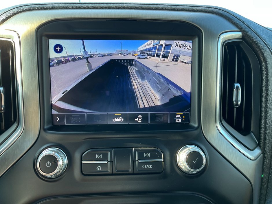 2022 GMC Sierra 3500HD Denali 4WD Crew Cab 8' Box Dually-35